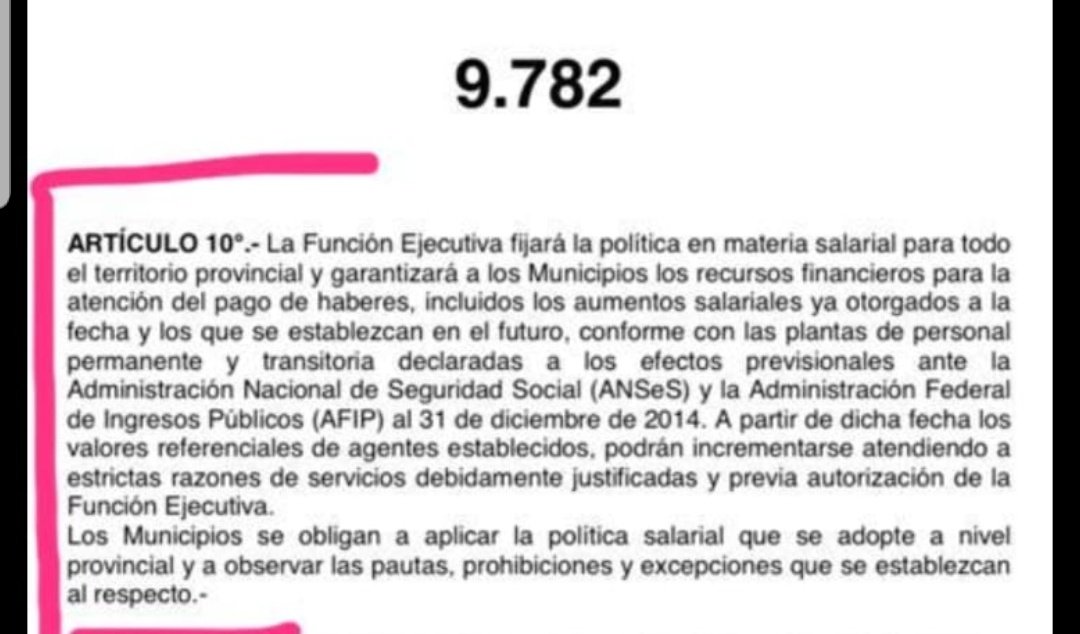 MaxiCarrizOK's tweet photo. Lo sucedido con la toma de camiones recolectores de residuos, en el Municipio de la Capital, es una consecuencia clara de la falta de independencia de los municipios de LR. No se entiende aún hoy, como el único con potestad en materia salarial sea el gobernador de la provincia➡️ https://t.co/dld5mxWR1Q