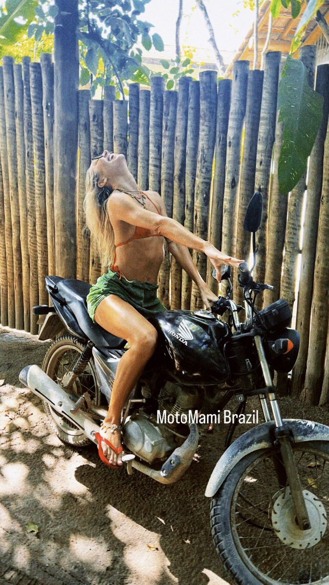 AngelCandiceBRA's tweet photo. 📸: Candice Swanepoel via Instagram Stories. https://t.co/aq6Hp9umOt