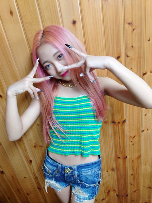 Twitterのコスプレ画像13