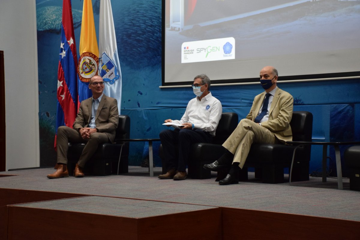 <a href="/oikossokio/">Prof. Dr. Carlos López</a>: RT <a href="/invemarcolombia/">INVEMAR</a>: #NoticiaINVEMAR | Colombia tiene el primer laboratorio móvil de ADN ambiental en el mundo. Este laboratorio le abre las puertas a la cooperación nacional e internacional a través de la red VIGILIFE.

Lea la nota en: …