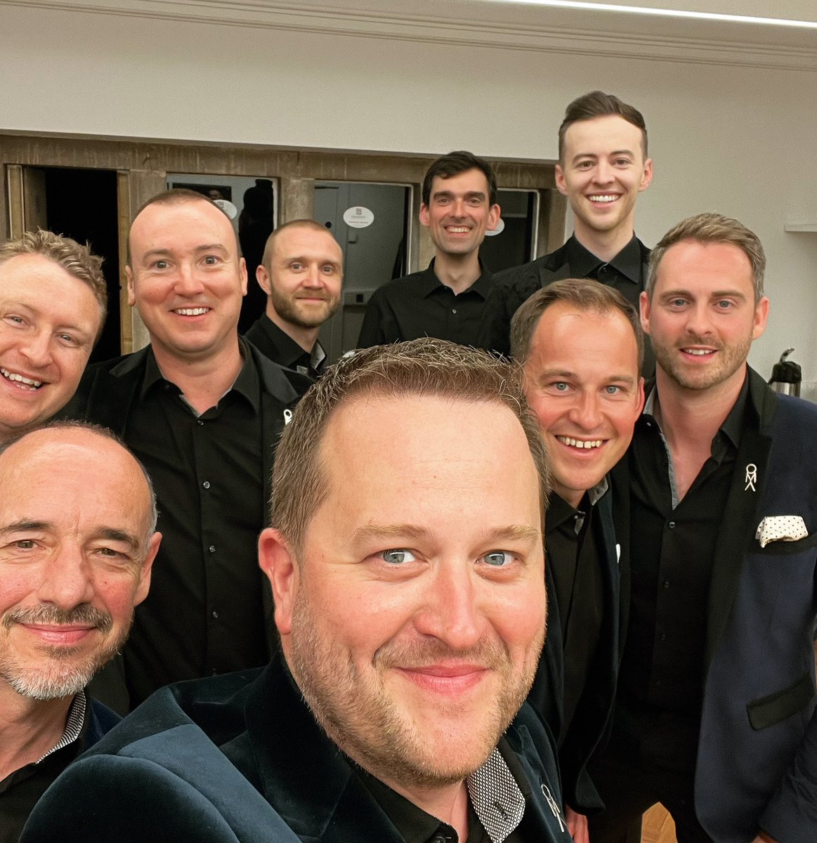 onlymenaloud's tweet photo. Superb evening @MarlboroughCol Fantastic to be back for their first live concert in three years. Thank you to the lovely audience.
#marlboroughcollege #marlboroughcollegesummerschool #marlborough #oma #onlymenaloud https://t.co/RHZKltRP4s