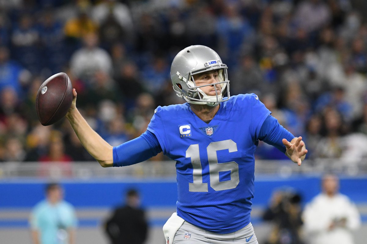 FDSportsbook's tweet photo. Which QB throws more TDs next season? 🤔

Like for Jared Goff
RT for Daniel Jones 

#OnePride | #TogetherBlue https://t.co/yh2ncSd9xQ