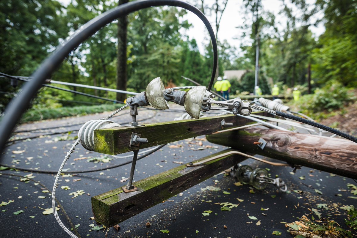 nationalgridus's tweet photo. Never touch downed power lines; always assume they are carrying live electricity. Downed lines should be immediately reported to us at 1-800-867-5222 in upstate New York or by calling 911. https://t.co/sKaaUXgq74