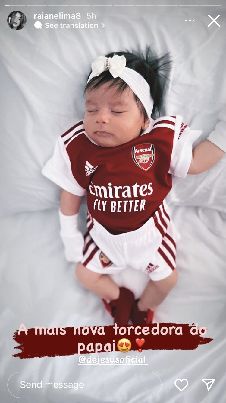 Afcstuff Gabriel Jesus Wife Riaine Lima On Instagram Story Dressing Their New Born Child In An Arsenal Kit Daddy S Newest Fan Ig Riainelima8 Afc T Co 6gspyn32g9 Twitter