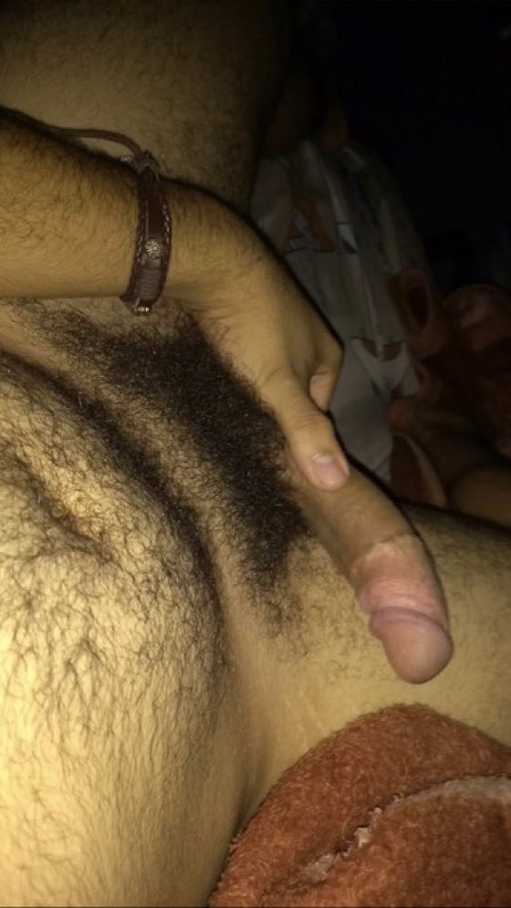 Hairybushkings's tweet photo. Hot bush @ursodesp https://t.co/KELYP2mEem