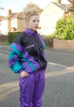 emski270976's tweet image. I left my favourite shell suit jacket at Wimbledon back in the glory years of @AndreAgassi and @TheBorisBecker on a school trip. Got it sent back to me after several calls to the @Wimbledon lost and found office a few months later...never loose hope duck!x
#shellsuits
#tennis