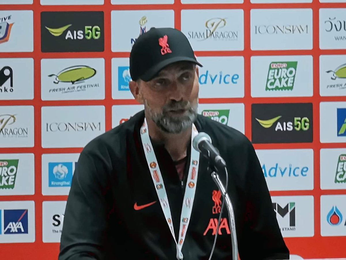 LFC_ThaiFans's tweet photo. ซึ่งเกมครึ่งหลังมีโอกาสได้ประตู 2-3 ประตู แต่นักเตะทำไม่ได้เอง แต่ถือว่าน่าพอใจกับเกมในครั้งนี้
.
นอกจากนั้นคนไทยน่ารักมาก ยิ้มตลอดเวลา และคิดว่าจะพาทีมกลับมาเมืองไทยอีกในเร็วๆ นี้
.
#manlfc #Thematch
#FreshAirFestival #เฟรชแอร์เฟสติวัล
#PhenomenonByFreshAirFestival https://t.co/X1zSj8ic5F
