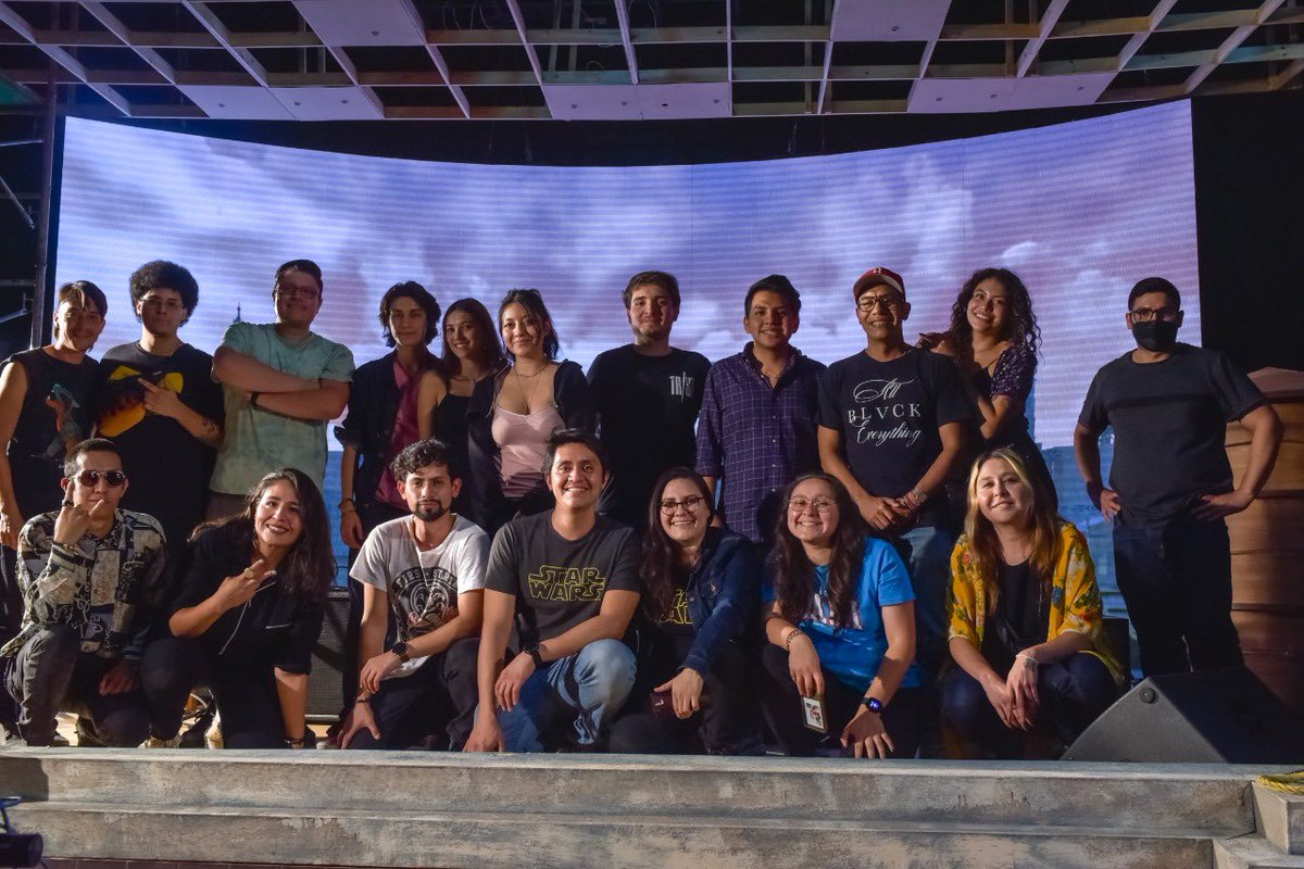 UC_oficial's tweet photo. Así vivimos el segundo día de nuestra #GuerraDeBandasUC 🎸🤘🏼 by @UCRadioMX
Muchas gracias a todas las bandas, jueces y todas las personas que pusieron su corazón, talento y apoyo en este proyecto transmitido desde nuestro #ForoUC🎶 https://t.co/0RnHGGaePh