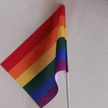 Naghahanap ka ba ng mga LGBTQ-themed products? Meron kami! We also customize your order according to your requirements, kaya DM na o txt/call 0917-611-1556 para sa mga detalye🥰🙏💋