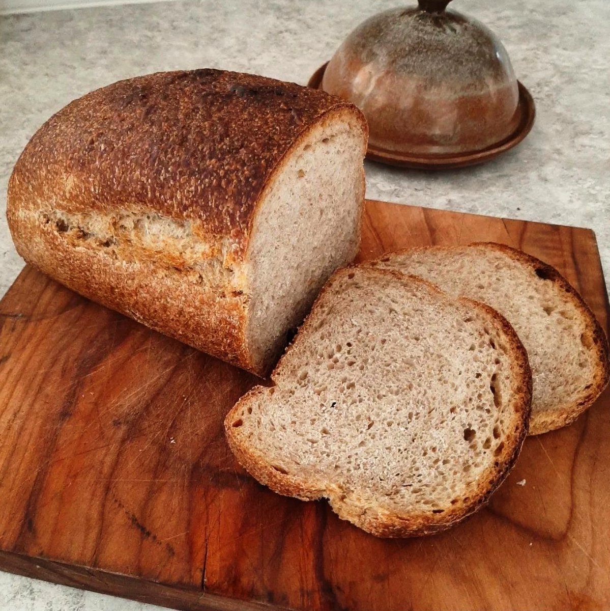 RogersFoods's tweet photo. #helenthefox is baking whole wheat sourdough ~ #MadeWithRogers 🇨🇦  &amp; it looks amazing!

https://t.co/NIgbV5aucm

#rogersfoods #rogersgrains #rogersflour #sourdoughlove
#beautifulbread #sourdough #sourdoughbread #baking #bakersofinstagram #helenbakes #breadbaking #homemadebread https://t.co/HESn5cM95p