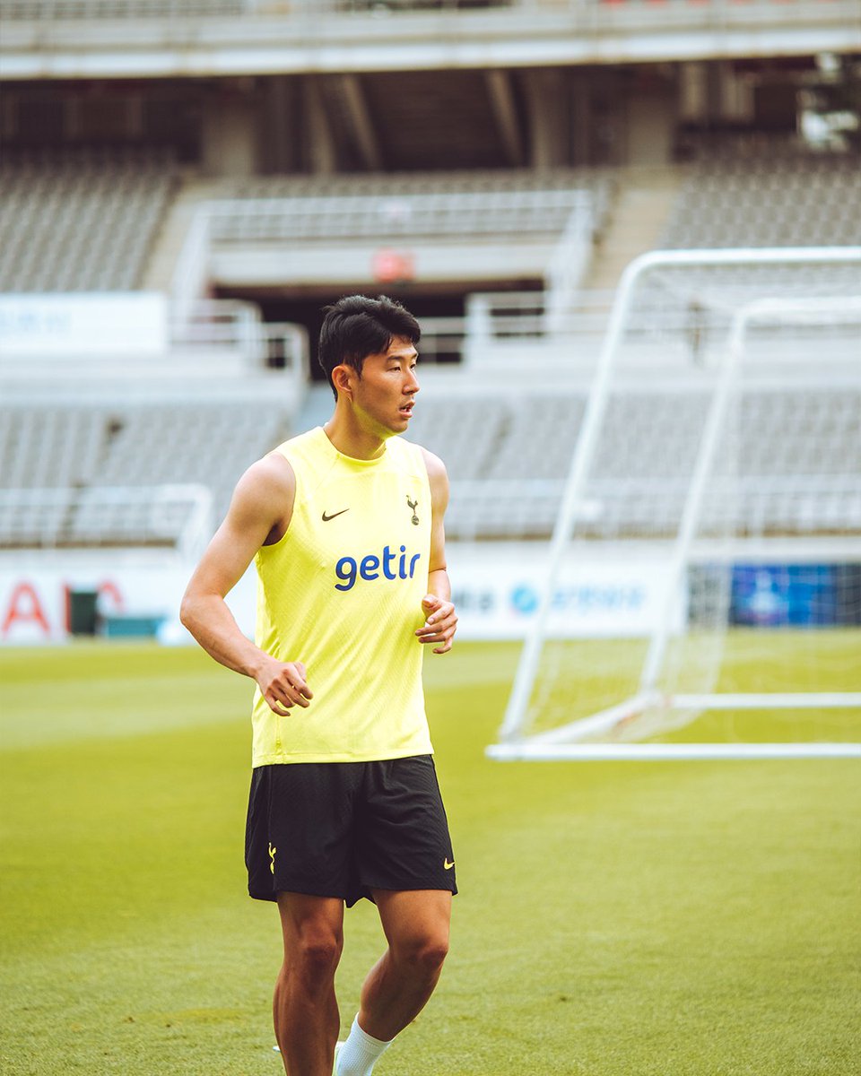 SpursOfficial's tweet photo. 🇰🇷 HM7 https://t.co/plqlRTit2R