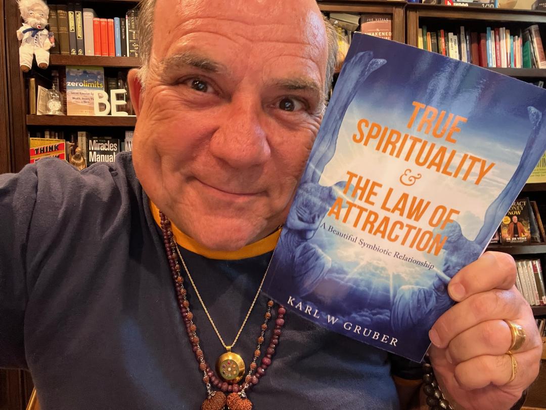 kwgruber's tweet photo. Well, how about this!? One of the world's best known teachers of the Law of Attraction, Dr. Joe Vitale, who was not only gracious enough to write a testimonial for my brand new book, but now he has a copy of it too!!ππ You can get your copy too right now on amazon! #mrfire https://t.co/ouXcQWfP92