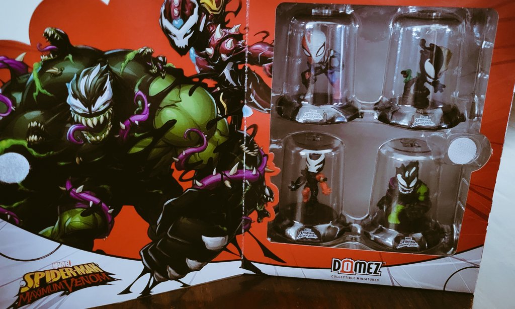 SRelishman's tweet photo. Somehow my wife knew I'd like these! Never seen em before #domez #venom #xmen https://t.co/V3UCLCx5lr