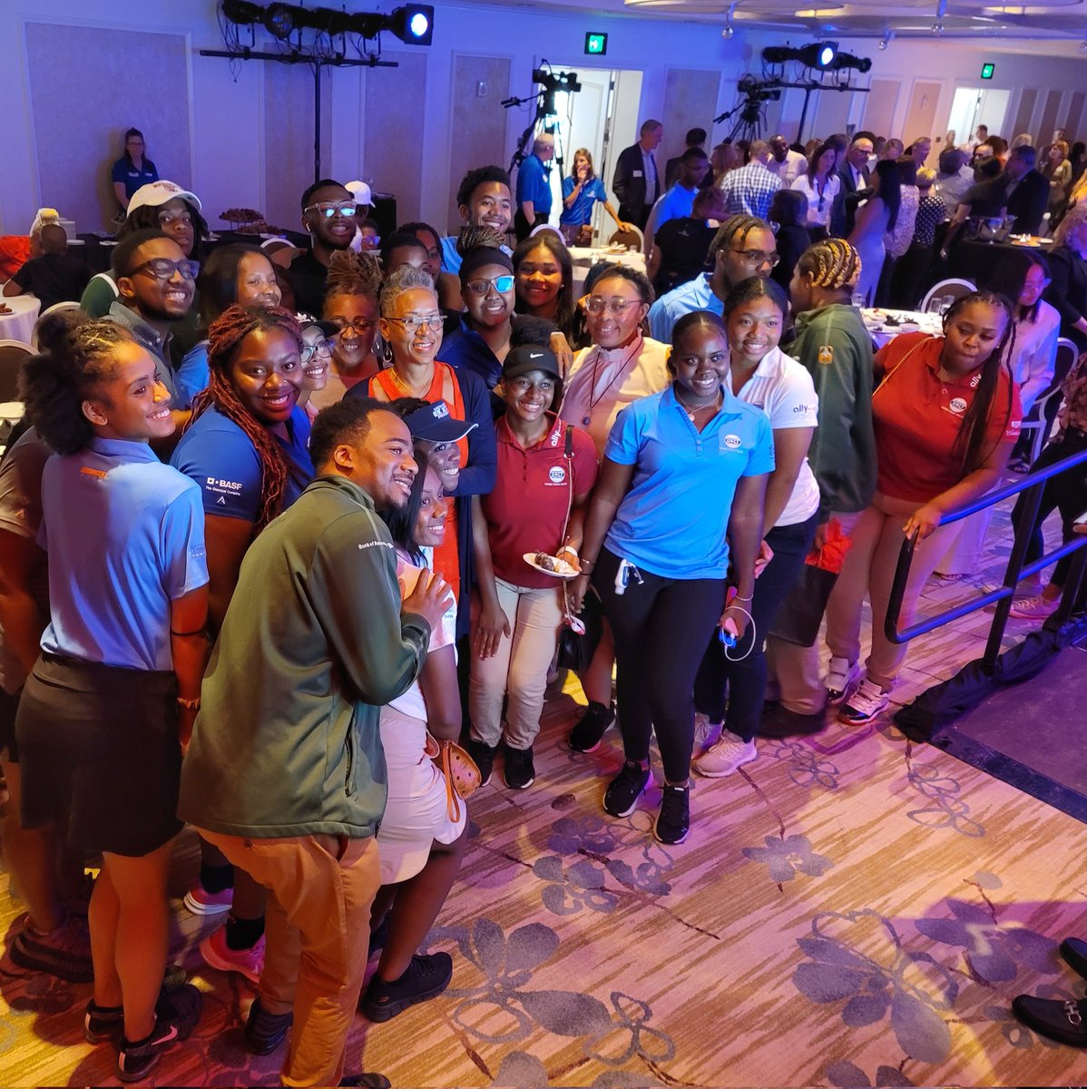 "Own your courage." 
☝️☝️☝️
<a href="/DrAlveda/">Alveda Williams</a> sat down with the incredible <a href="/katadams68/">Katrina Adams 🦋</a>, author and former President &amp; CEO of the US Tennis Assoc—who dripped wisdom tonight on a PACKED room, including attendees from <a href="/MidnightGolf/">College Career & Beyond Midnight Golf Program</a>, Dow Treasure Academy, and SOAR at the @DowGLBI. #TeamUp