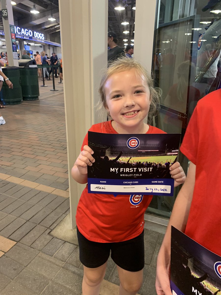 KimHutzel79's tweet photo. First Cubs game for this lady! Go Cubs Go! #ItsDifferentHere https://t.co/1uzHkVpnag
