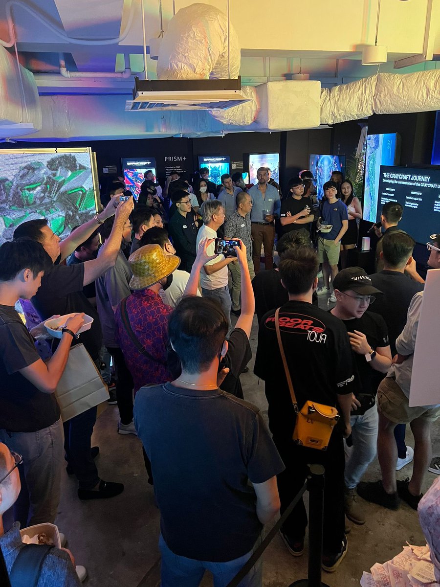 A big thanks to <a href="/kevwuzy/">Kevin Wu</a> for hosting the <a href="/GRAYCRAFTnft/">GRAYCRAFT</a> launch party. It was a really fun event!

I'm in this pic if you can spot me 👀
