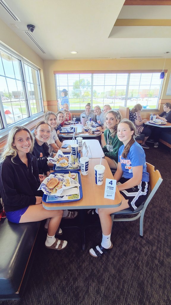 TrinityTitanGBB's tweet photo. The 2022-23 Titans just completed a fun and rewarding team camp hosted by @nsuwolves_wbb. We learned, we worked hard, and we got better. #200dash #newmeaningofcoffeerun #theprocess https://t.co/rQsh1mVpTh