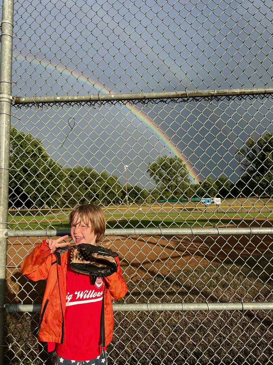 MichaelHJackson's tweet photo. @BWBaseball_Mtka They were definitely disappointed but a double rainbow as you’re leaving will turn any frown upside down! https://t.co/6lCT0FBEvi