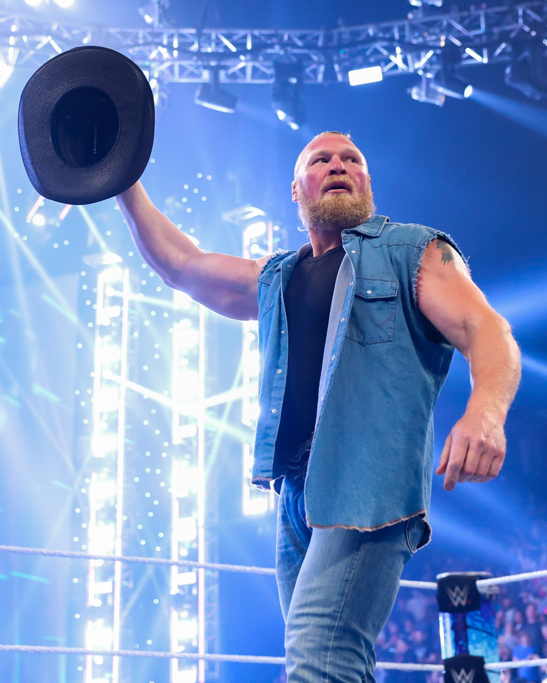 Happy birthday beast Brock Lesnar       