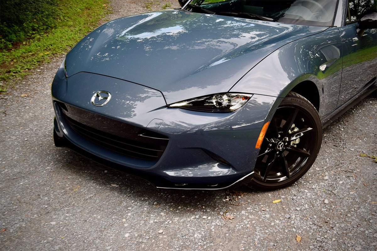 JaMtoka's tweet photo. There’s not much to say about the Mazda MX-5 Miata that hasn’t already been said. The convertible is part of an iconic lineage that stirs the soul without angering significant others or the local police department. — @themanualguide https://t.co/qMncpxg5nn