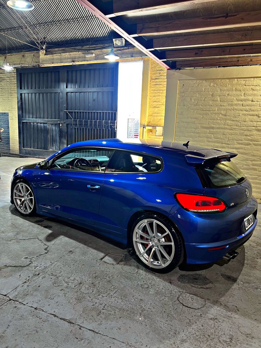 fierros_al_piso's tweet photo. scirocco https://t.co/fOEspdoSAb