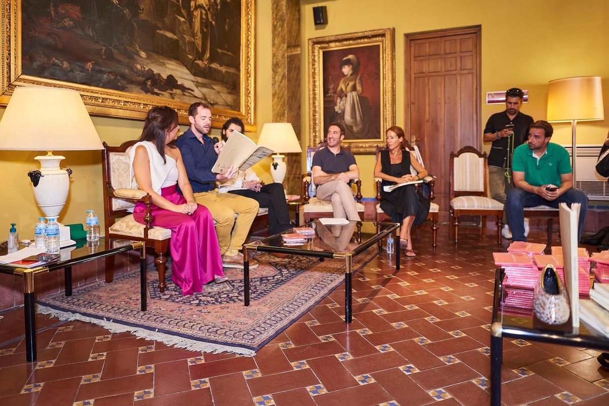 📷 El pasado jueves 7 de julio tuvo lugar la presentación de su última grabación, un CD dedicado a la Zarzuela que incluye las obras "Viva Córdoba" y "El Puñao de Rosas".

#OrquestadeCórdoba 🎼  #Zarzuela <a href="/IMAECordoba/">IMAEcordoba</a> <a href="/oposicionesayu1/">Oposiciones Ayuntamientos</a>