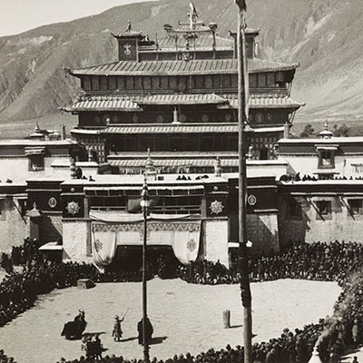 TibetCollective's tweet photo. According to ancient legends that surround #SamyeMonastery, a building was originally attempted to be constructed on the site by the Indian monk, Santaraksita, who found the site of monastery to be auspicious during his journey through #Tibet to promote Buddhism in the region. https://t.co/VskcKLfGVe