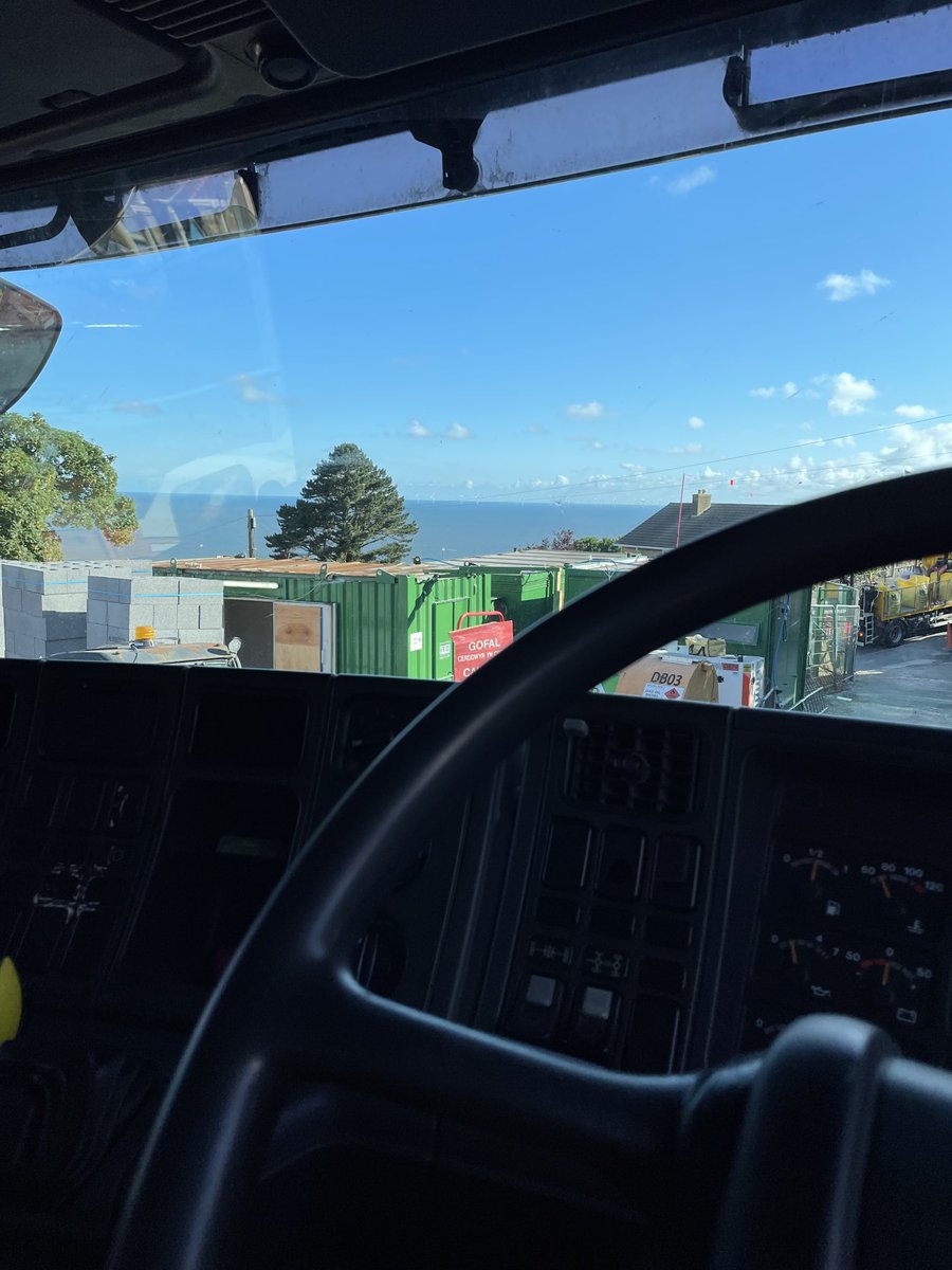 Nice day for muck shifting.. 🚛