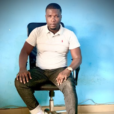 semenu1's tweet photo. #NouvellePhotoDeProfil https://t.co/DOH8B5pQTW