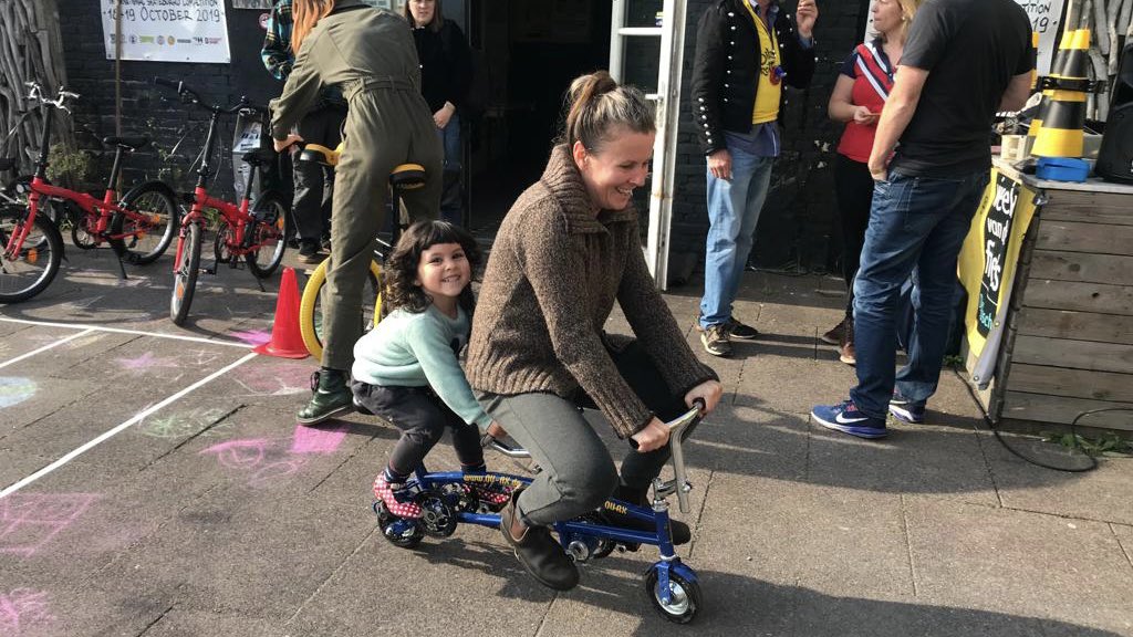 KeistadFietsF's tweet photo. Afgelopen weekend nog te zien bij de @vueltafietshub , op 21 augustus is er een berg aan fietsfun te beleven op ons Keistad Fietsfestival! Funbikes en Slowbiken van @cyclefunproductions Mede mogelijk gemaakt dankzij @lavueltaholanda #vamosamersfoort #lavueltaholanda #fietsfun https://t.co/YMWfHAfHR7