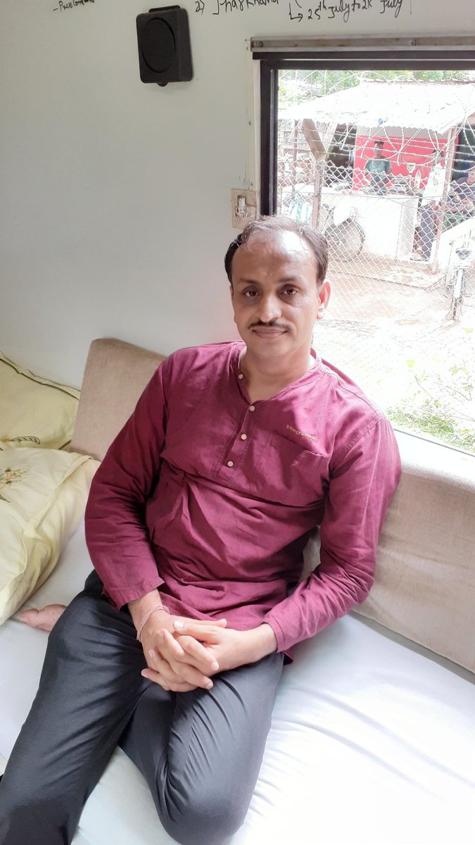 Today I meet with Prof. Chetan Singh Solanki who is an educator, researcher, innovator and professor of IIT Bombay talking about climate change and energy.He comes in Kharagpur for a campaign with his foundation Energy Swaraj
Yatra. He travels all India with his solar bus.