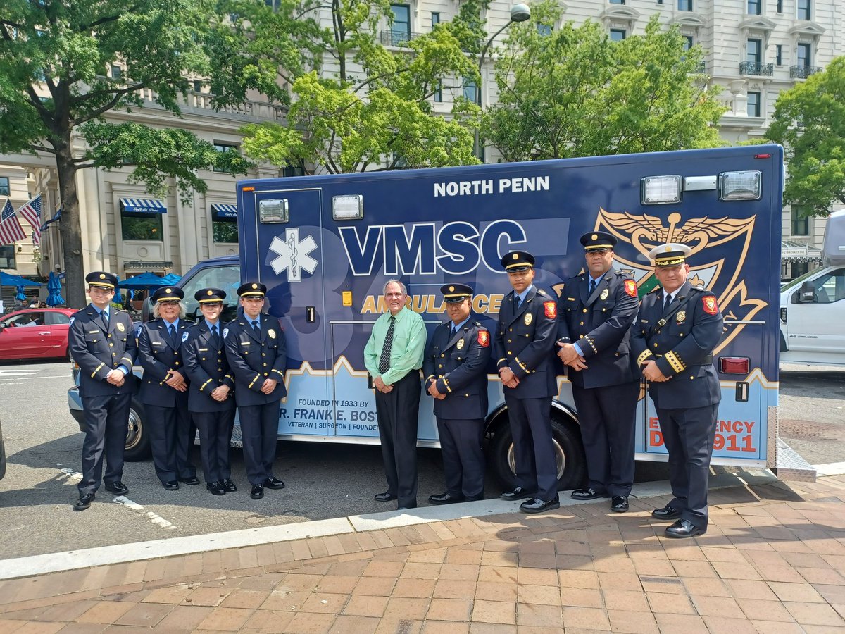 We need some help w/ our exhibit on Hi Perform EMS. We want to make a collage of current teams/rigs. If you can shoot a pic of your rig/team in landscape &amp; as high res as you can. We have till noon to get to the printer! (Shout out to VMSC EMS for modeling #throwbacktuesday #ems)