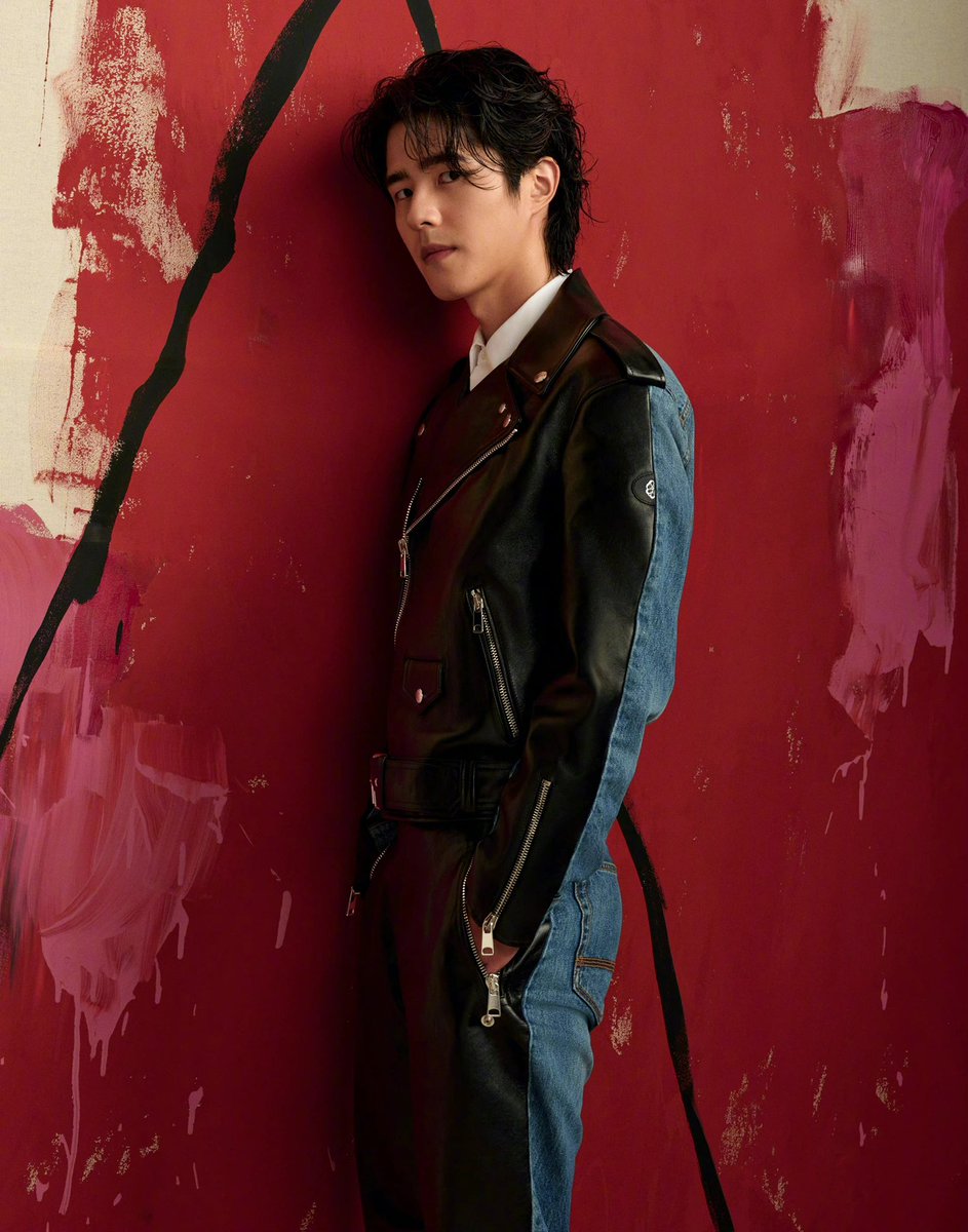 liuhaoran_intl's tweet photo. 220713 Haoran for Alexander McQueen’s 2022 Qixi Festival collection 

#liuhaoran #刘昊然 https://t.co/l9AUX6Dbue