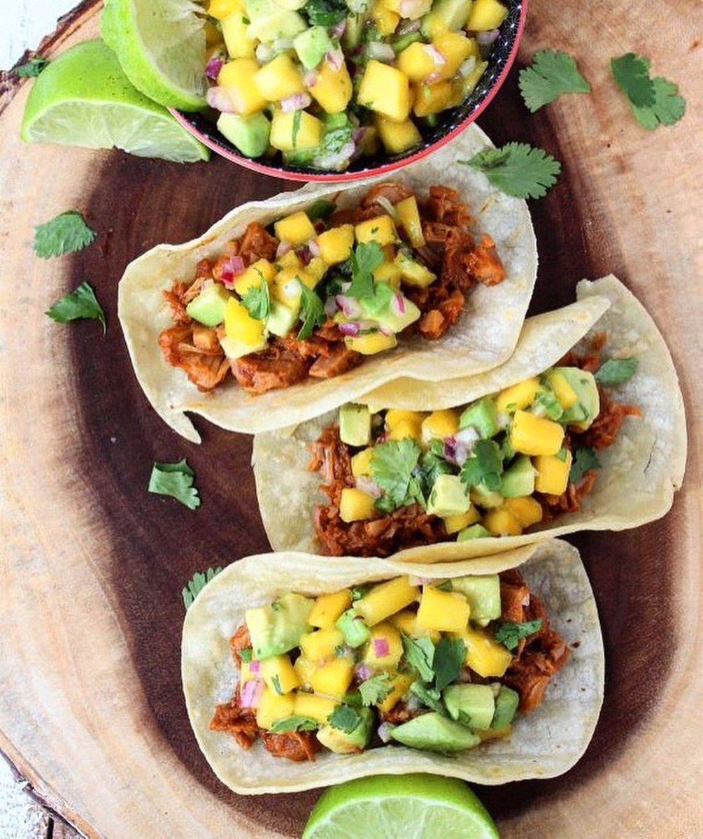 TheJackfruitCo's tweet photo. Psst—The recipe for these BBQ Jackfruit Tacos with Avocado Mango Salsa is "VERY delish" and available on @waystomyheart's blog 🥭🥑🌮 #TacoTuesday #KnowJack 

https://t.co/zwrszJlXlX https://t.co/m8Qqw1feaD