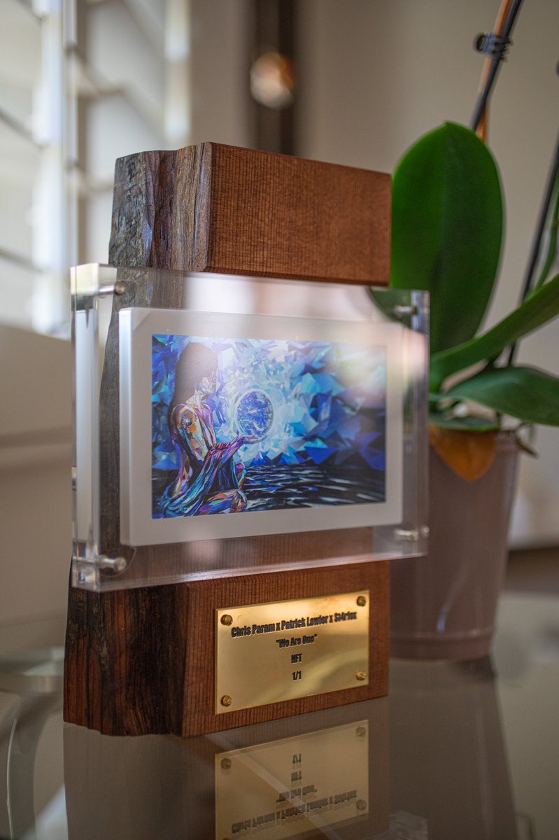 chrisparam_art's tweet photo. @elyxart This is the physical of an NFT that I sold in May! Releasing another one soonish! Stay tuned! https://t.co/BNXeU4iY13