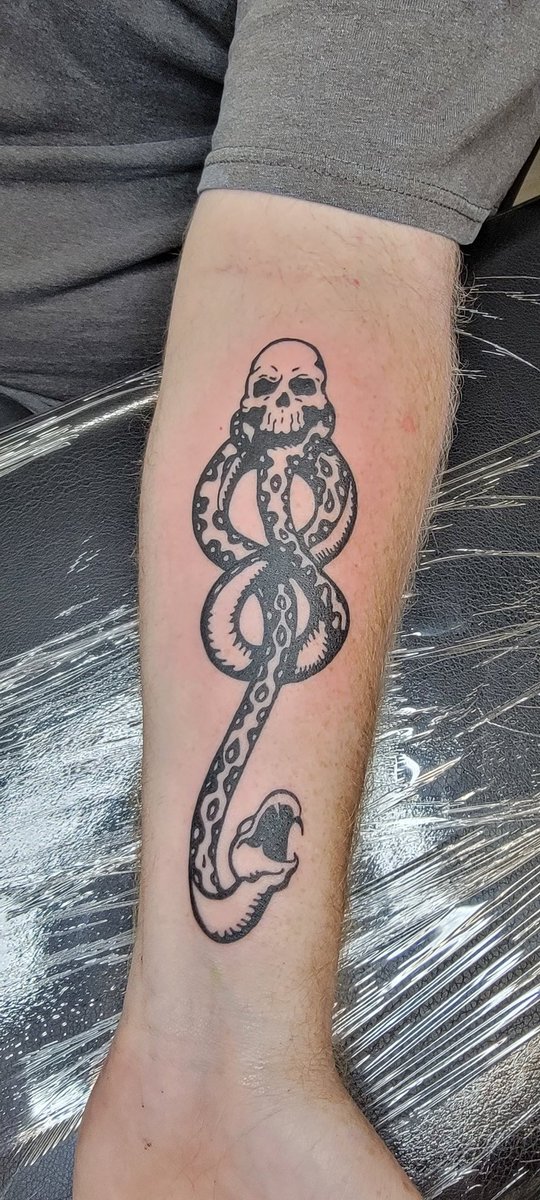 Lilrock714's tweet photo. Death Eater assemble! https://t.co/1ynpvqMz8T