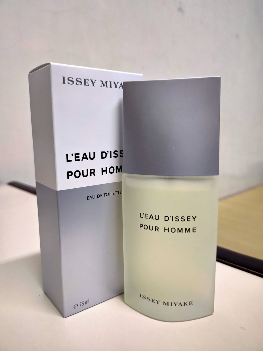 人生第一瓶香水♥️
有沒有人有其他推薦的哈哈