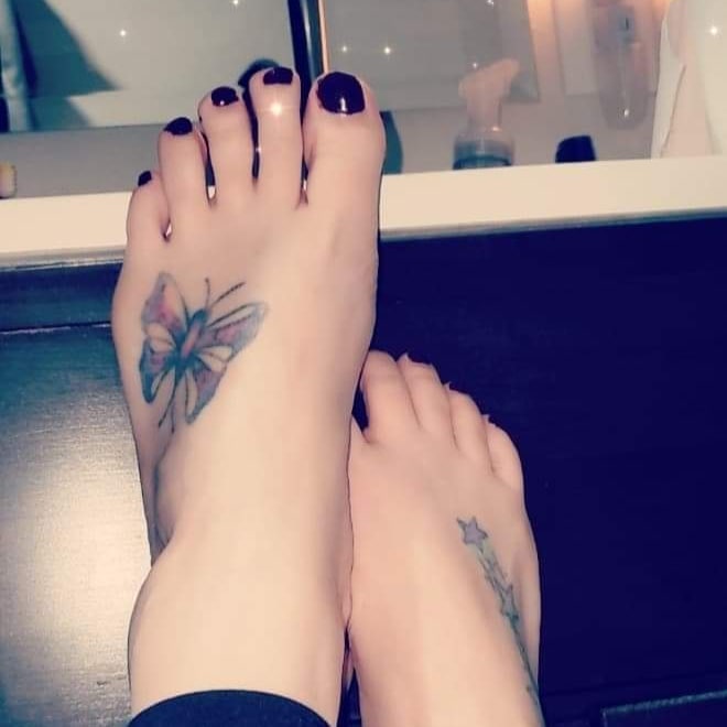 #feet #FootTease #longtoes #tattoos #420friendly #relaxing https://t.co/KsbDod8QC9<a href="/tag/feet"class="tags">#feet</a><a href="/tag/foottease"class="tags">#FootTease</a><a href="/tag/longtoes"class="tags">#longtoes</a><a href="/tag/tattoos"class="tags">#tattoos</a><a href="/tag/420friendly"class="tags">#420friendly</a><a href="/tag/relaxing"class="tags"><span>#relaxing</span></a>