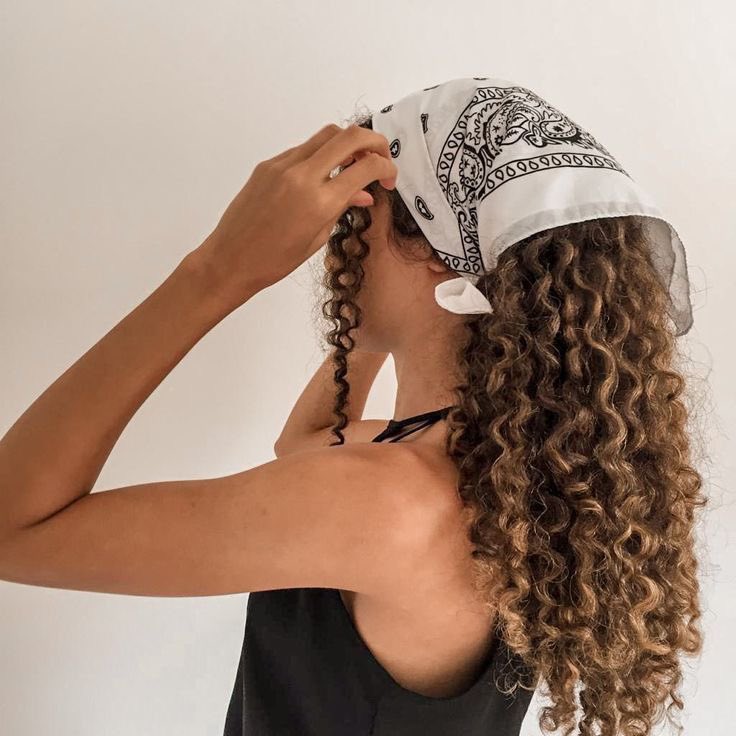 360haircare's tweet photo. Hello! We are looking for two girls that fit the criteria below to work with us in our upcoming campaign.

✨ Camera friendly face
✨ Hair type: Long wavy hair, tight curls
✨ Tanned skin
✨ Available on weekdays

Experience in TVC would be a bonus. This is a paid job.

💌 DM us! https://t.co/9nop3Fgl1B