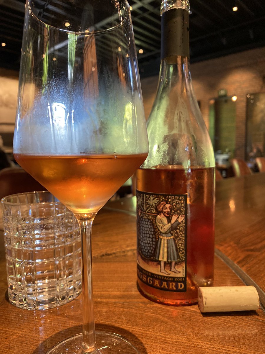 marcusmarquez's tweet photo. Wine drinkers: 1.) this is the best Syrah Rosé I have ever had!!! #kongsgaard 2.) even for the best this happens.. Can you see what I see? Sign of the times or….. Let me know if you catch it! I’ll put it in the comments. #wine #nerds #corkdork https://t.co/9qRxert93C