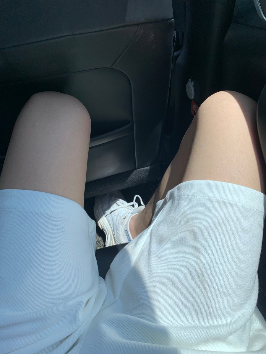 chengmo185's tweet photo. 这个腿多少有点无毛 https://t.co/kLXxANg8z4