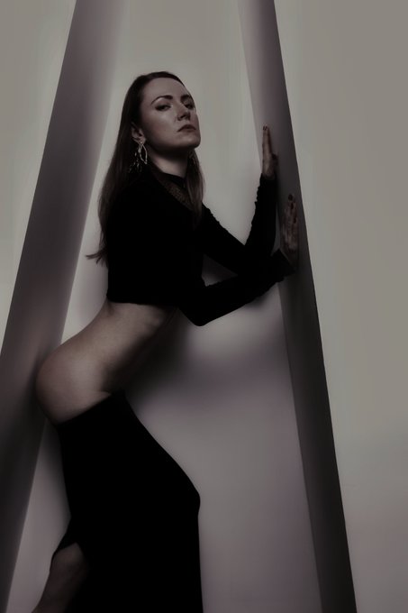 British scientists have established that intelligence, the ability to solve problems are subconsciously