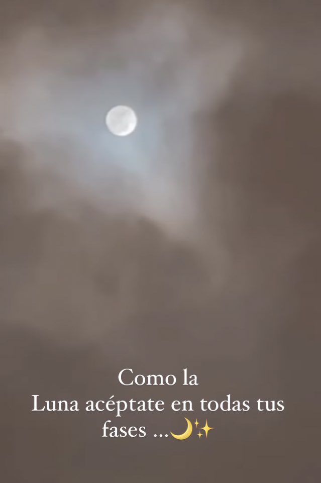 Andrelfi_aym's tweet photo. Me subiste el autoestima @andreinabravo11 🤍#Andreinabravo 🌓🌖🌘🌕🌔🌗 https://t.co/UQXo7OWzAj