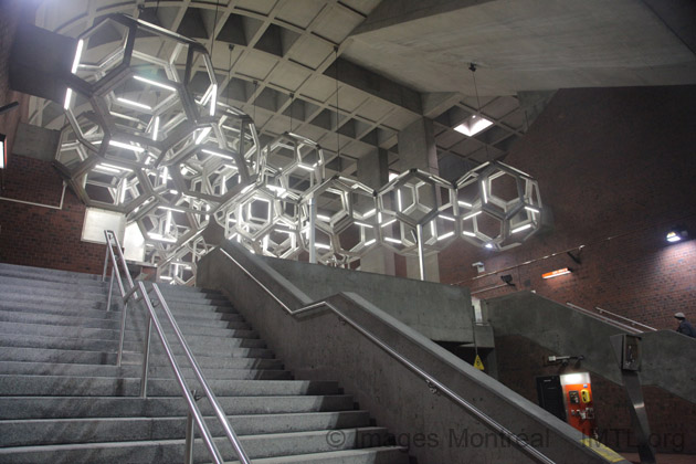 xponential's tweet photo. Here is my favorite installation in the Montreal underground transit system: 

Système (1984) ( by Pierre Granche )

✅ station : Namur

✴️ congratulations for guessing correctly @altv32 you your free edition 🫵 https://t.co/BDBtc8jThN