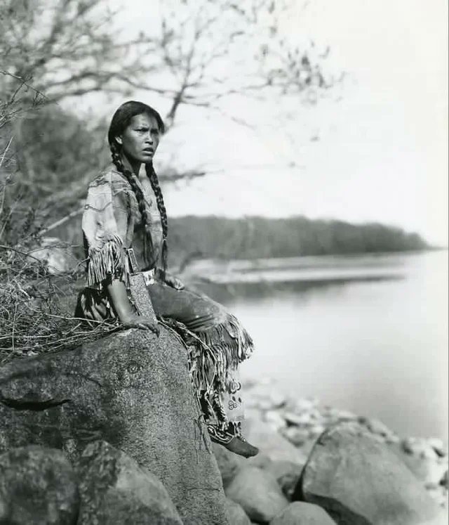 Ojibwe Woman, Ponemah, Minnesota. Photo by Roland W. Reed, 1908