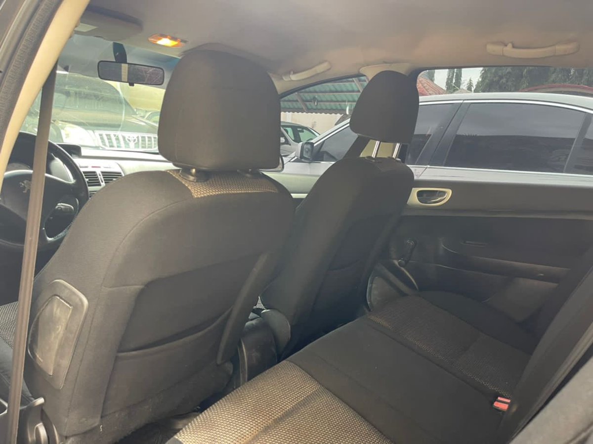 Automall_ng's tweet photo. SALLAH BONANZA🤩👌
Condition: Super clean✅ 💯
Nigerian used
Extremely Clean Peugout 307🤯
Transmission: automatic
Price: 1.450m last⚠️
Location: kaduna🌇
#AmazonPrimeDay #PortfolioDay #ASUU #ameerah #fearwomen #oryan #Hausa #Trending #DearNothing #DeeperIkeja #iPhone https://t.co/or6m8Z6iO5