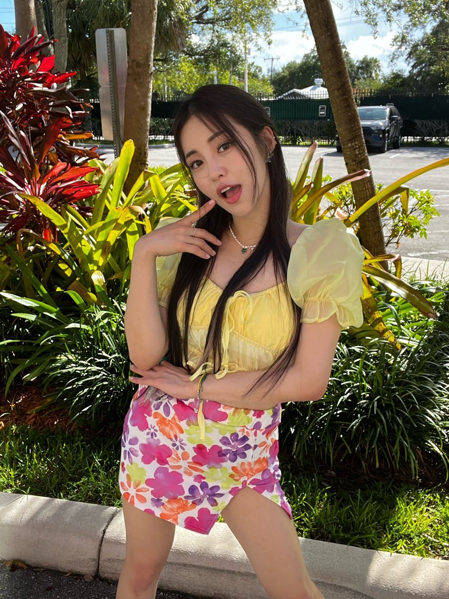 BraveGirls's tweet photo. [📷]

뜨거운 🔥마이애미🔥의 태양만큼 
마이애미 피어레스들의 응원으로
브레이브걸스의 공연이 더 완벽해질 수 있었습니다👏🏻👏🏻
꼭 또다시 만나고 싶어요! 고맙습니다 피어레스💕

#브레이브걸스 #BraveGirls
#2022_BG_US_TOUR
#BraveGirlsinMIAMI https://t.co/exrmlwJMUS