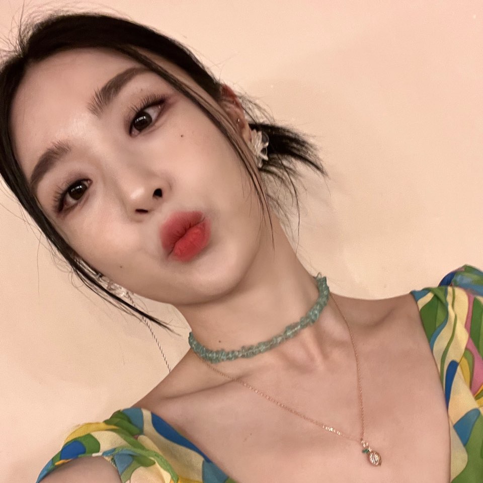 BraveGirls's tweet photo. [📷]

뜨거운 🔥마이애미🔥의 태양만큼 
마이애미 피어레스들의 응원으로
브레이브걸스의 공연이 더 완벽해질 수 있었습니다👏🏻👏🏻
꼭 또다시 만나고 싶어요! 고맙습니다 피어레스💕

#브레이브걸스 #BraveGirls
#2022_BG_US_TOUR
#BraveGirlsinMIAMI https://t.co/exrmlwJMUS