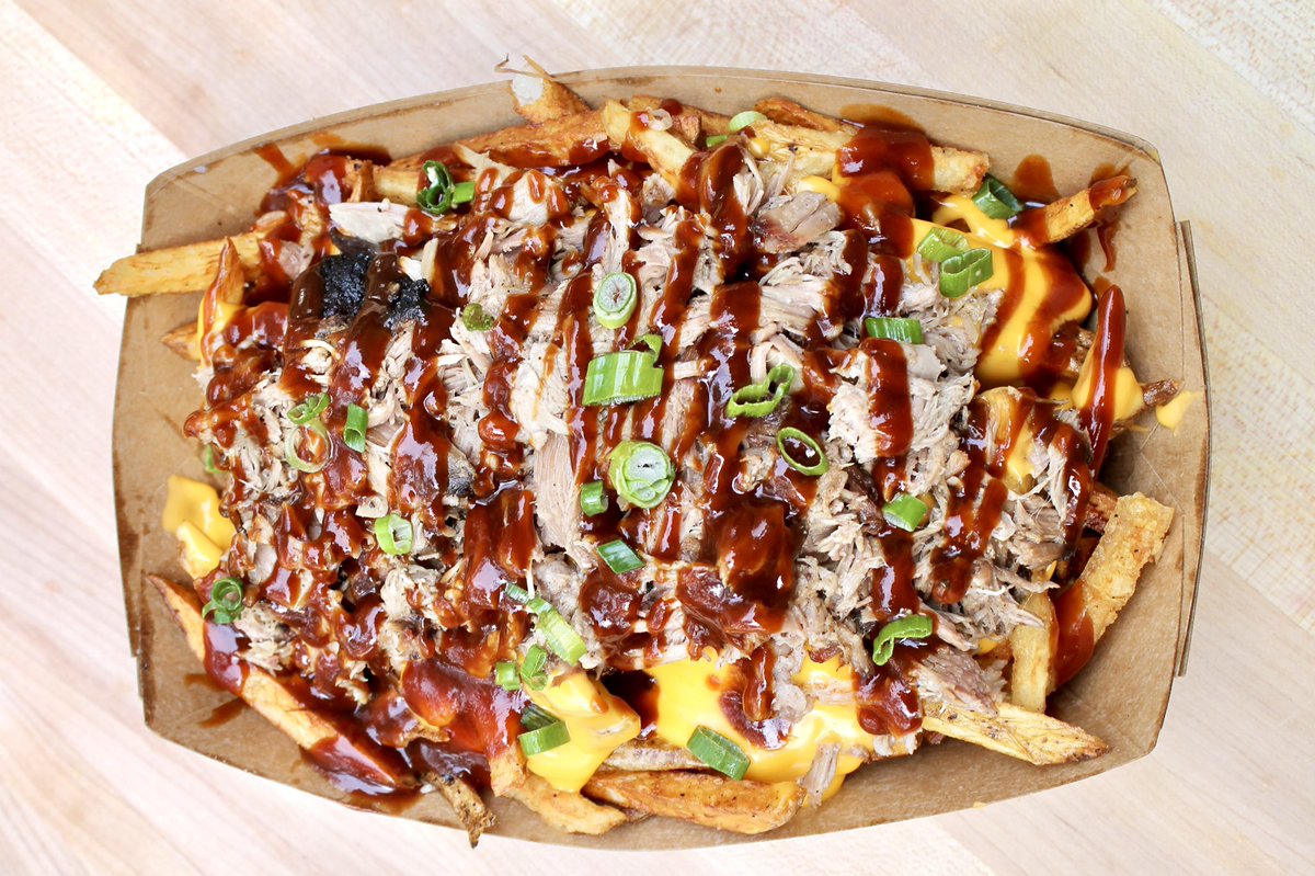 PlantStreet's tweet photo. It’s not Friday-
BUT it is FRY-DAY!! 🍟💛

📍: @ThisLittlePigWG 
🍴: Loaded Fries with Pulled Pork 

#PlantStreetMarket #ThisLittlePiggyBBQ #NationalFryDay #WinterGardenFL https://t.co/zDZ1Tbd5P4