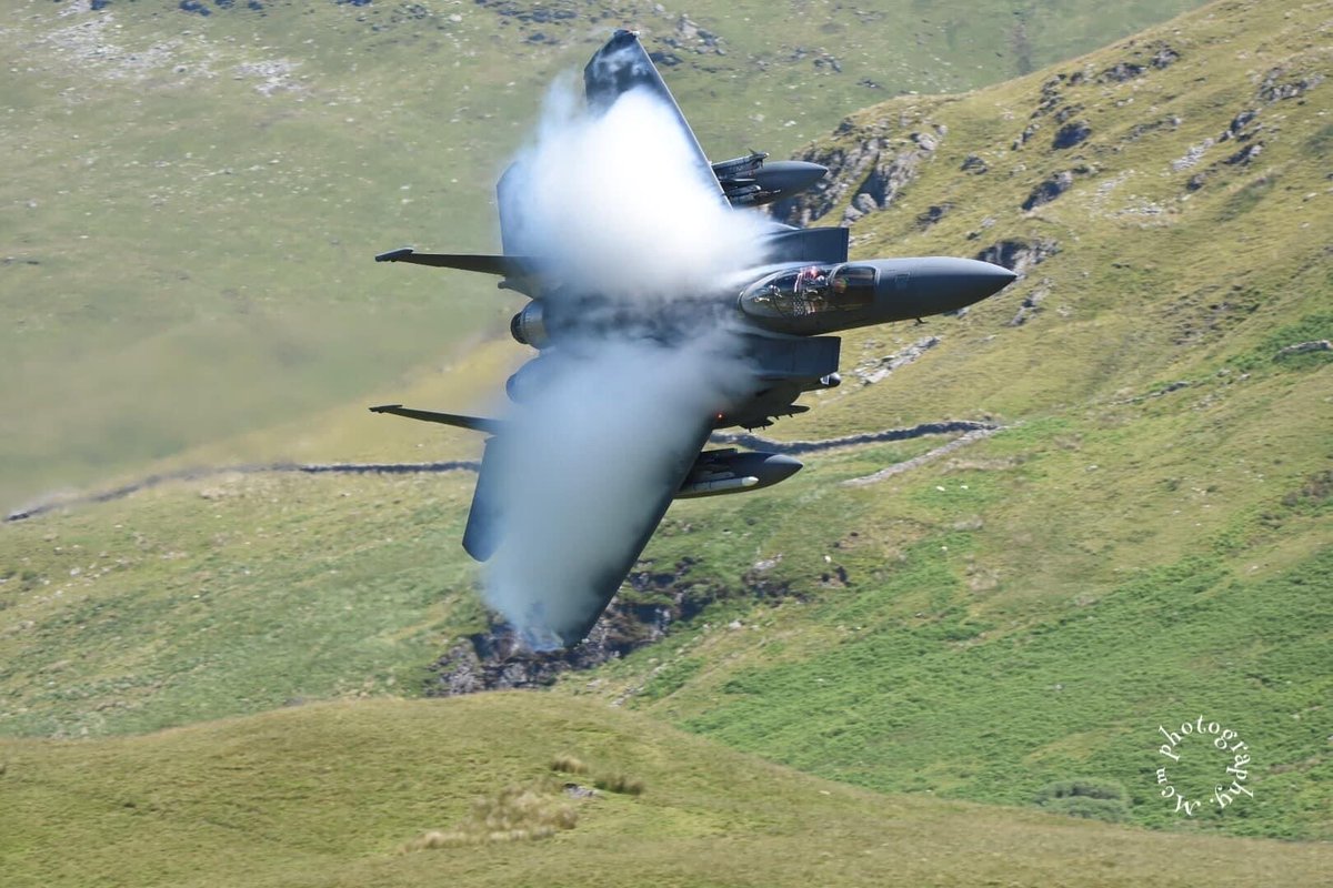 CcibChris's tweet photo. F15 low over Wales. credit Joe McMurran https://t.co/gI6Gbiz6O5